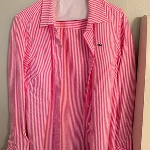 Vineyard Vines button down shirt